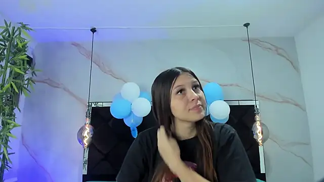 AngelaaCute  online show from September 30, 2025, 12:10 pm