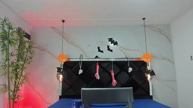 AngelaaCute  online show from October 29, 2025, 12:07 pm