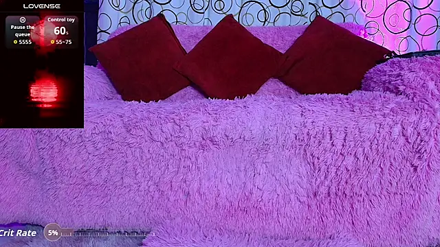 SukiFuyu  online show from September 25, 2025, 2:37 am