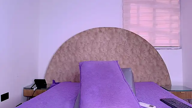 anisha x online show from March 2, 2026, 7:21 pm