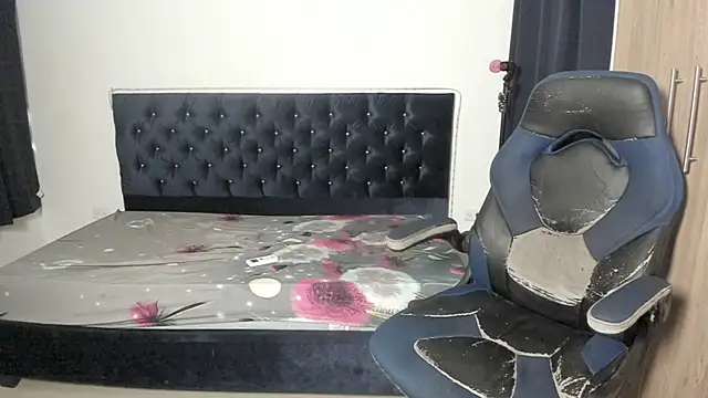  diegsz  online show from April 10, 2026, 1:27 pm