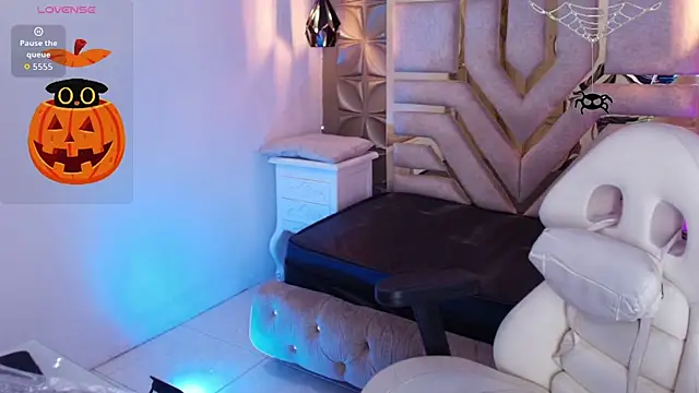 meraki fraise online show from October 26, 2025, 8:04 pm