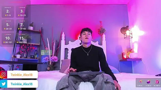 Twinkie-Alex18 online show from March 3, 2025, 9:26 pm