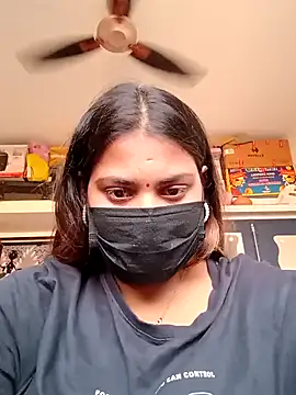 Hotmilfxox online show from January 7, 2025, 11:37 am