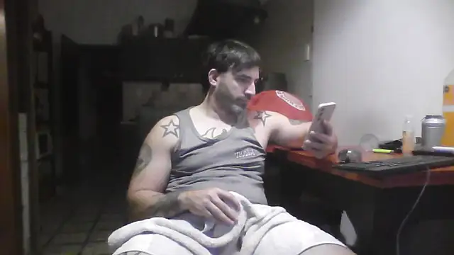 Snapshot of ozzypsico13 chatting on April 12, 2026, 1:21 am ozzypsico13 online show from April 12, 2026, 1:21 am