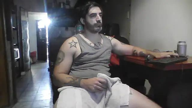 Snapshot of ozzypsico13 chatting on April 12, 2026, 1:38 pm ozzypsico13 online show from April 12, 2026, 1:38 pm