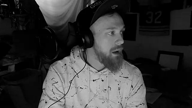 H1gh Fr3qu3ncy online show from December 23, 2024, 6:44 am