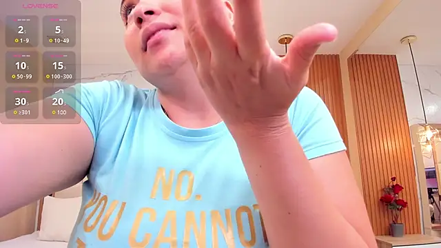 Snapshot of dulce_santamaria chatting on December 4, 2024, 9:46 pm dulce santamaria online show from December 4, 2024, 9:46 pm