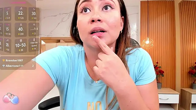 Snapshot of dulce_santamaria chatting on December 5, 2024, 1:14 am dulce santamaria online show from December 5, 2024, 1:14 am