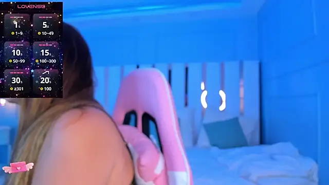 Snapshot of dulce_santamaria chatting on December 24, 2024, 3:49 am dulce santamaria online show from December 24, 2024, 3:49 am