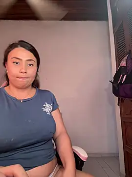 Snapshot of dulce_santamaria chatting on March 8, 2025, 8:57 pm dulce santamaria online show from March 8, 2025, 8:57 pm