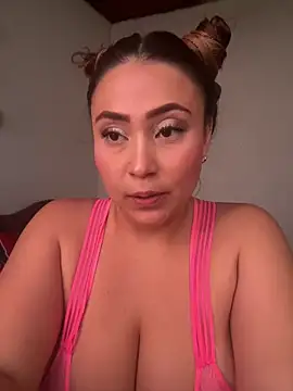 Snapshot of dulce_santamaria chatting on March 21, 2025, 9:12 pm dulce santamaria online show from March 21, 2025, 9:12 pm