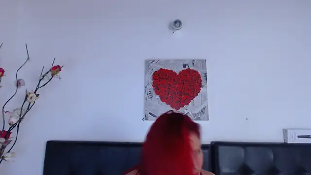 Amara Red online show from January 23, 2025, 11:15 am