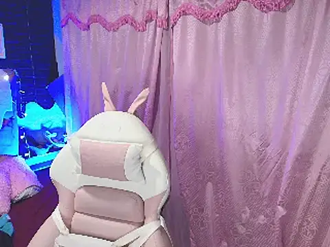 loren tits24 online show from December 21, 2024, 1:04 am