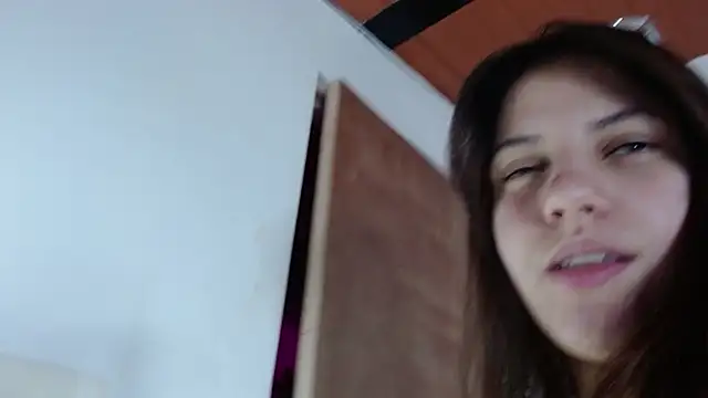 melody  bleir online show from November 9, 2025, 5:06 am