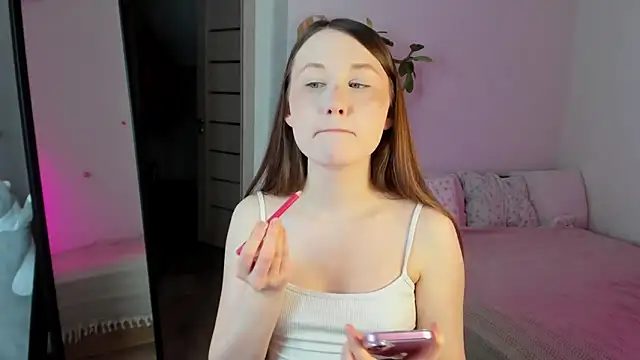 Stella Sunny online show from March 11, 2025, 4:29 pm