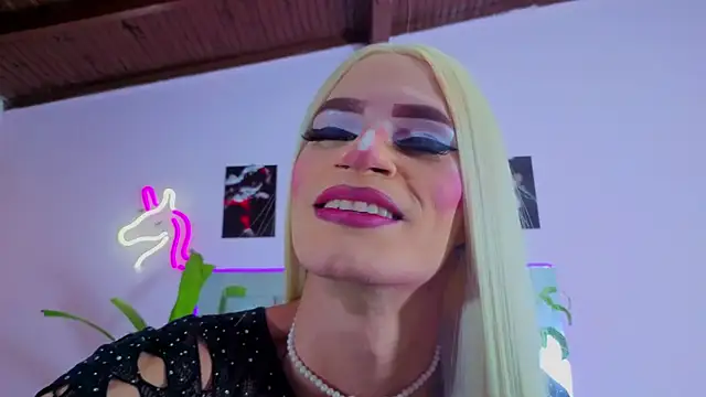 Snapshot of money_Ts_ chatting on October 26, 2025, 10:36 pm money Ts online show from October 26, 2025, 10:36 pm