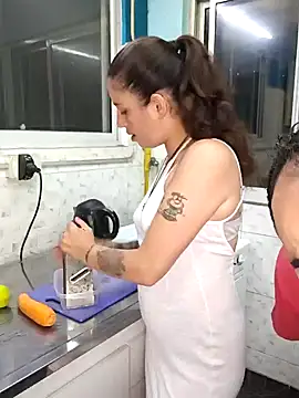 solangeyaelok1 online show from January 21, 2025, 3:48 am