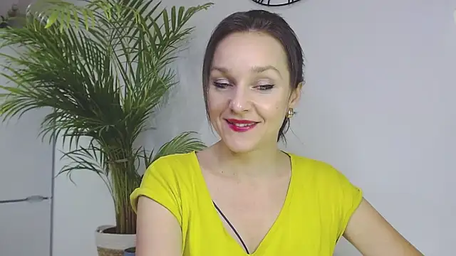 Snapshot of AliciaDesire chatting on December 11, 2024, 4:09 pm AliciaDesire online show from December 11, 2024, 4:09 pm