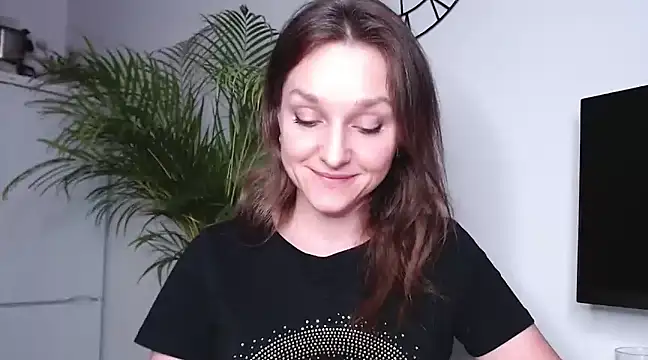 Snapshot of AliciaDesire chatting on February 18, 2025, 6:58 pm AliciaDesire online show from February 18, 2025, 6:58 pm