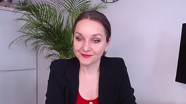 Snapshot of AliciaDesire chatting on March 5, 2025, 8:00 am AliciaDesire online show from March 5, 2025, 8:00 am