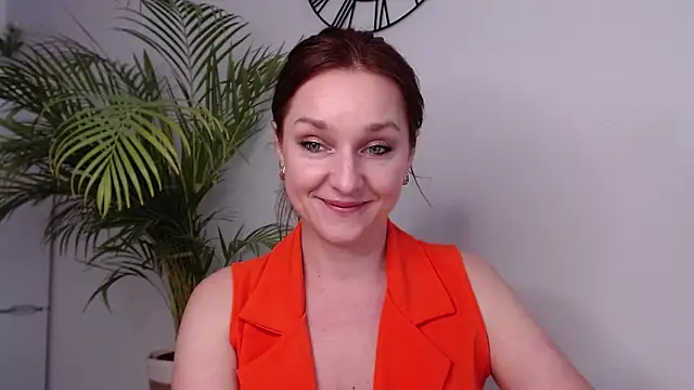 Snapshot of AliciaDesire chatting on March 12, 2025, 11:09 am AliciaDesire online show from March 12, 2025, 11:09 am