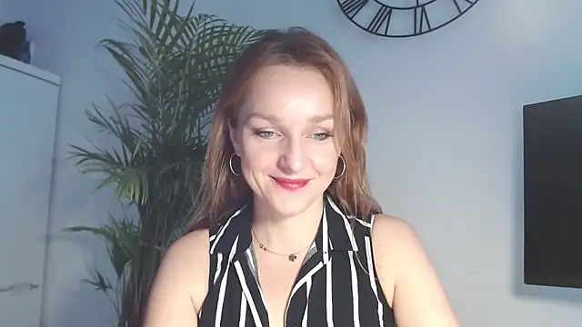 AliciaDesire online show from February 3, 2026, 7:13 am