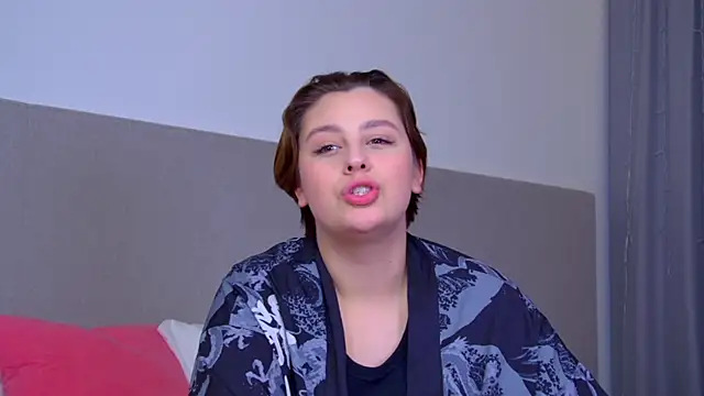 Snapshot of MaryMurray chatting on February 1, 2025, 12:51 am MaryMurray online show from February 1, 2025, 12:51 am