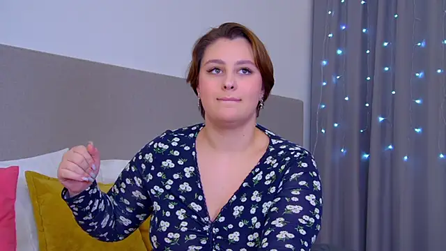 Snapshot of MaryMurray chatting on February 6, 2025, 12:43 am MaryMurray online show from February 6, 2025, 12:43 am