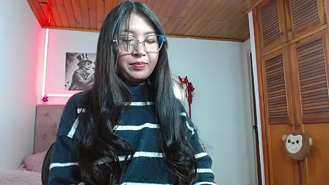 tifanny-squirt online show from October 10, 2025, 1:15 am