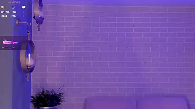 DolcieElliot online show from February 5, 2025, 5:09 pm