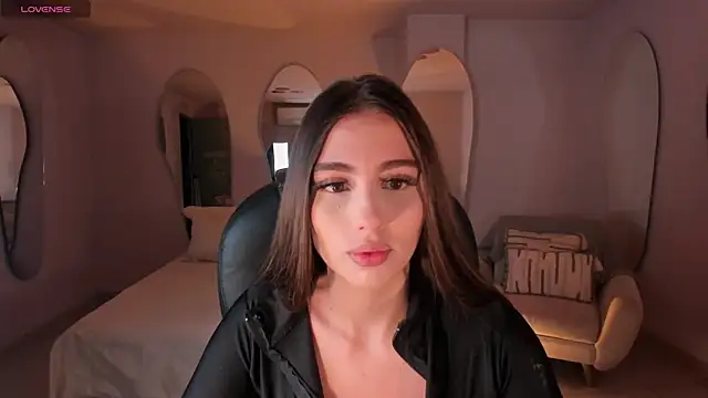 DolcieElliot online show from February 23, 2025, 12:16 pm