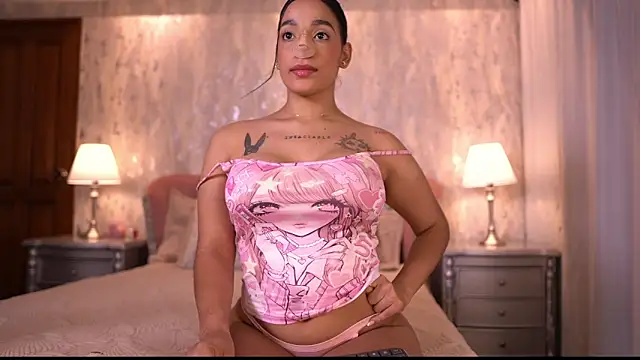 AngelineConnor online show from November 4, 2025, 11:04 pm