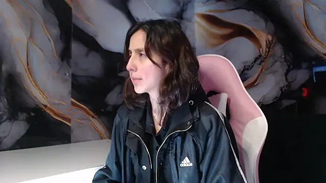 ling ling24 online show from October 15, 2025, 3:06 am