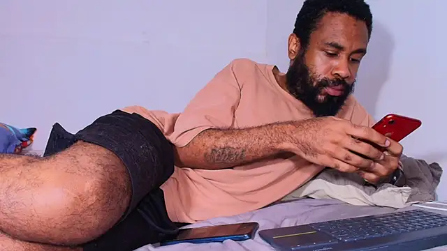 KaelMoreau online show from February 26, 2026, 12:26 pm