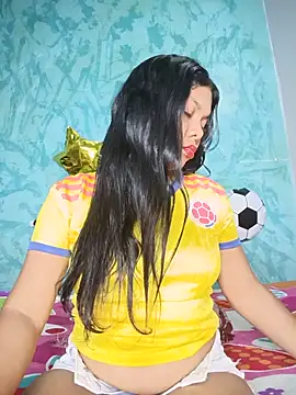 Snapshot of DIORA_Latina chatting on June 19, 2026, 3:22 am DIORA Latina online show from June 19, 2026, 3:22 am