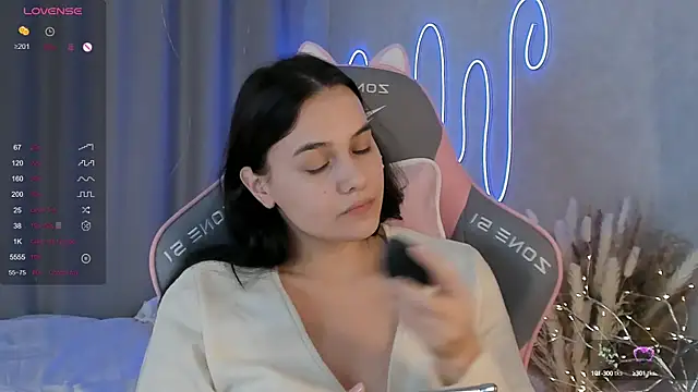  Sweetie  online show from March 2, 2025, 7:34 pm