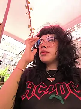 Snapshot of Fun_Everywhere chatting on April 9, 2026, 5:51 pm Fun Everywhere online show from April 9, 2026, 5:51 pm