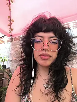 Snapshot of Fun_Everywhere chatting on April 12, 2026, 5:51 pm Fun Everywhere online show from April 12, 2026, 5:51 pm