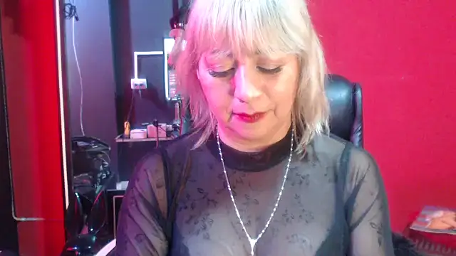 KLOE PIELL online show from September 30, 2025, 9:53 pm