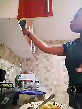 Snapshot of Lizeth_rey1 chatting on December 19, 2024, 6:56 pm Lizeth rey1 online show from December 19, 2024, 6:56 pm