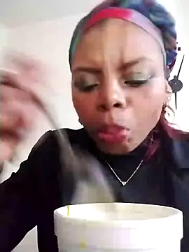 Snapshot of Lizeth_rey1 chatting on December 26, 2024, 7:27 pm Lizeth rey1 online show from December 26, 2024, 7:27 pm