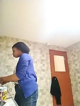 Snapshot of Lizeth_rey1 chatting on December 29, 2024, 4:19 pm Lizeth rey1 online show from December 29, 2024, 4:19 pm