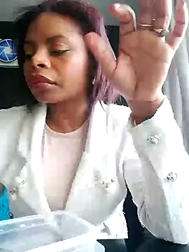 Snapshot of Lizeth_rey1 chatting on January 6, 2025, 6:52 pm Lizeth rey1 online show from January 6, 2025, 6:52 pm