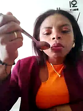 Snapshot of Lizeth_rey1 chatting on January 31, 2025, 5:53 pm Lizeth rey1 online show from January 31, 2025, 5:53 pm