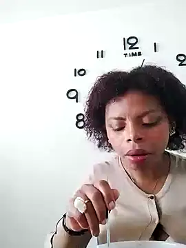 Snapshot of Lizeth_rey1 chatting on February 5, 2025, 7:20 pm Lizeth rey1 online show from February 5, 2025, 7:20 pm