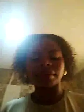 Snapshot of Lizeth_rey1 chatting on February 10, 2025, 5:41 pm Lizeth rey1 online show from February 10, 2025, 5:41 pm