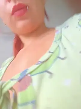 MiaLujan  online show from February 10, 2025, 11:46 am