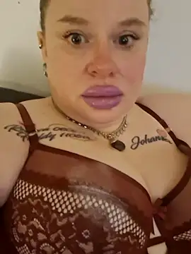 JohannasMishael online show from April 2, 2026, 12:19 am