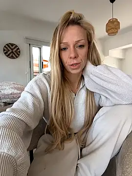 Snapshot of Lexa_xoxo chatting on April 8, 2026, 7:19 am Lexa xoxo online show from April 8, 2026, 7:19 am